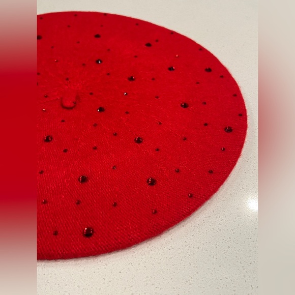 🖤 25A. Rhinestone Beret - Picture 4 of 7